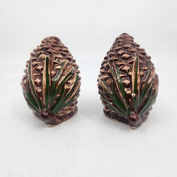 Vintage Pine Cone Salt & Pepper Shakers Set w Leaves Winter Glazed Brown 2.75 in - Picture 1 of 5